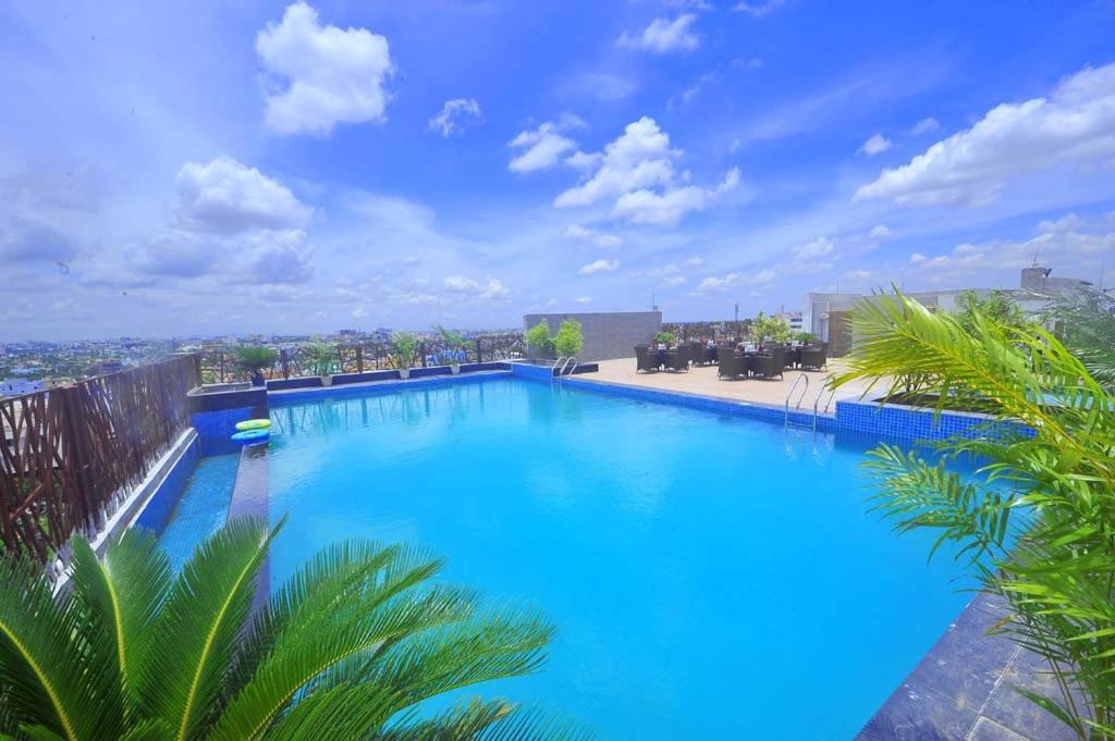 Pipul Padmaja Premium Hotel Бхубанешвара Экстерьер фото