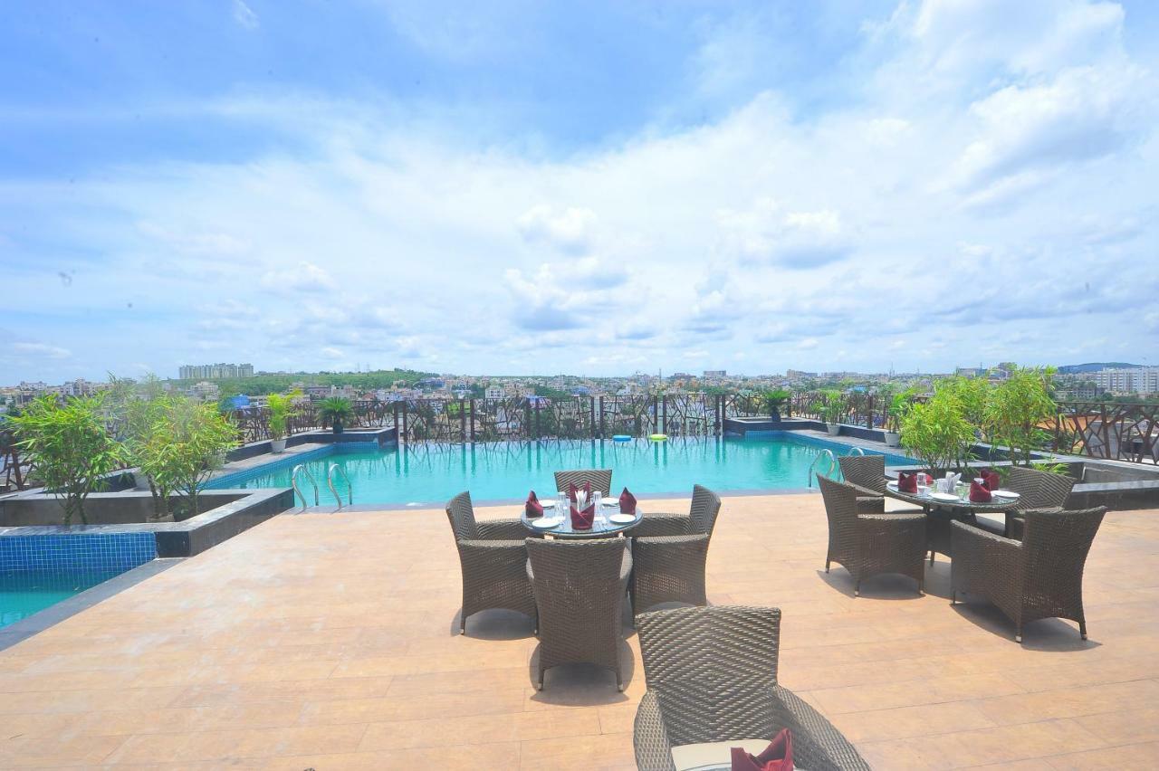 Pipul Padmaja Premium Hotel Бхубанешвара Экстерьер фото