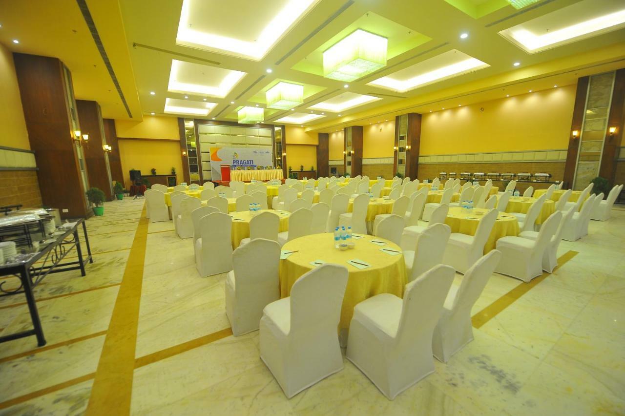 Pipul Padmaja Premium Hotel Бхубанешвара Экстерьер фото